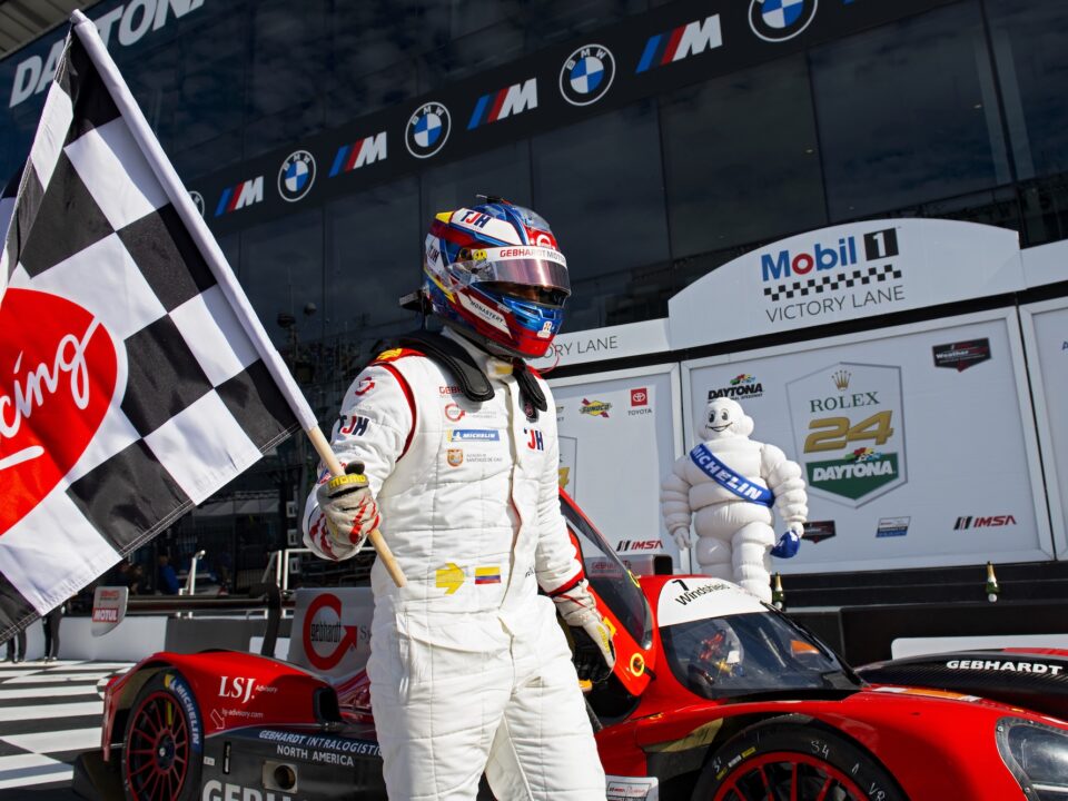 Victories and lap record for GEBHARDT Motorsport at season opener in Daytona